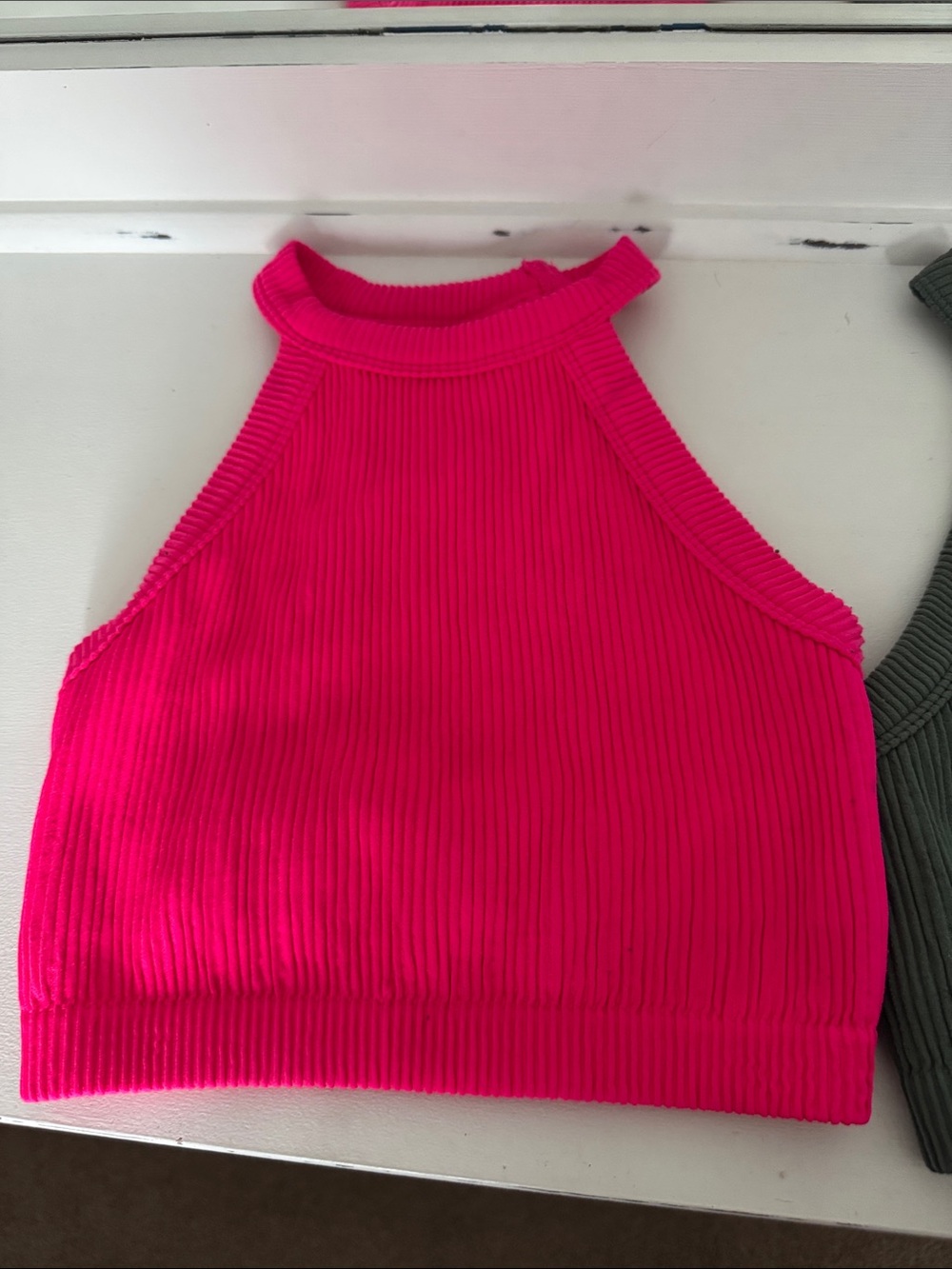 Aerie Basic Ribbed Cropped Tanks Size XS - Picture 2 of 6
